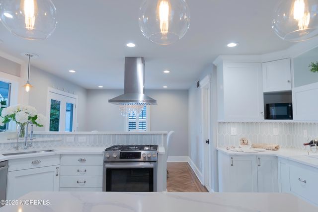 7 Allen Street, Rumson, NJ 07760