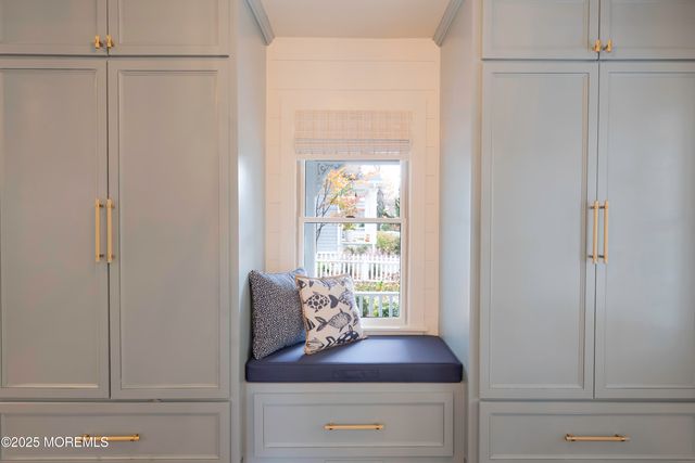 7 Allen Street, Rumson, NJ 07760