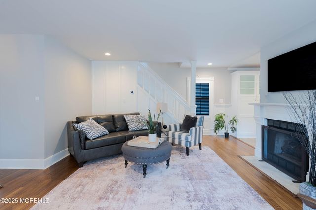 7 Allen Street, Rumson, NJ 07760