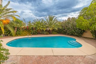 9525 E Calle Cascada, Tucson, AZ 85715