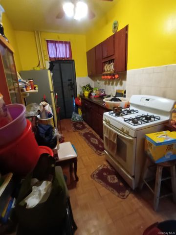 397 Crescent Street, Brooklyn, NY 11208