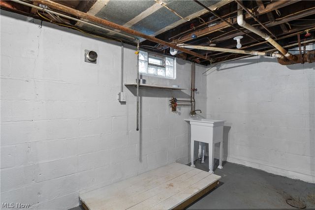 955 Iona Avenue, Akron, OH 44314