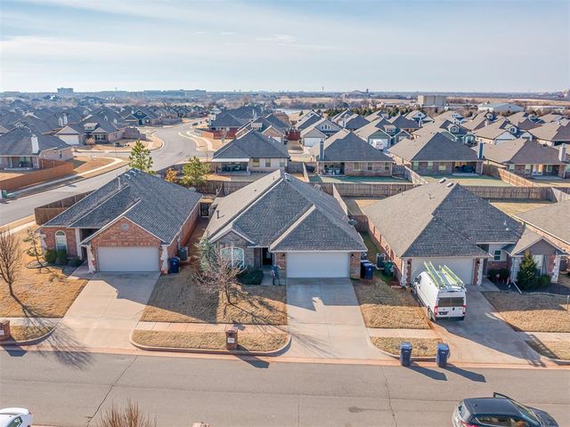 3404 NW 160th Street, Edmond, OK 73013