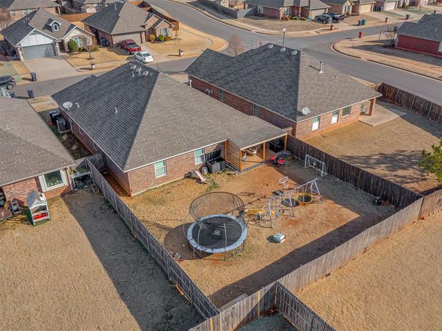 3404 NW 160th Street, Edmond, OK 73013