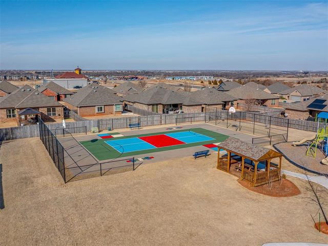 3404 NW 160th Street, Edmond, OK 73013