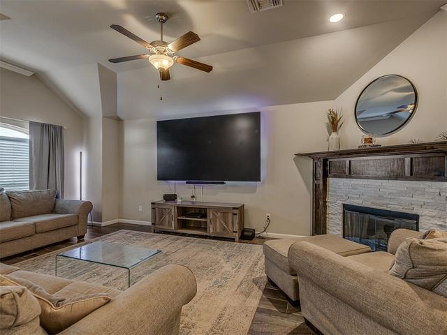 3404 NW 160th Street, Edmond, OK 73013