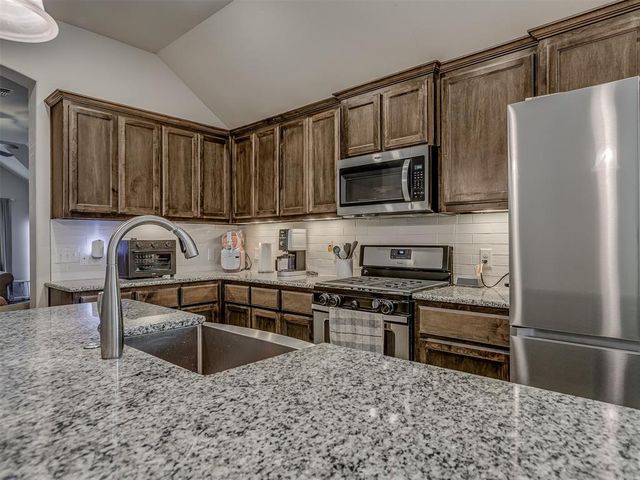 3404 NW 160th Street, Edmond, OK 73013