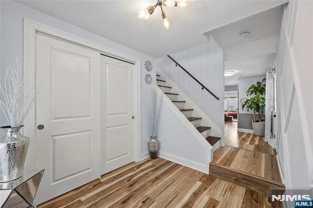 2 Elmwood Terrace, Elmwood Park, NJ 07407