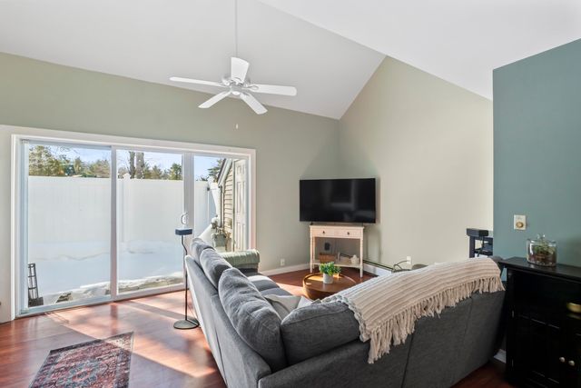 20 Franklin Heights, Rochester, NH 03867