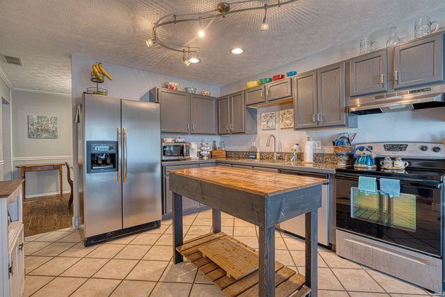 2802 Marcel Court, Evansville, IN 47725