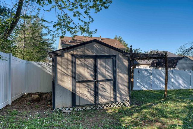 2802 Marcel Court, Evansville, IN 47725