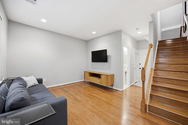 20437 CHETWOOD TER, Ashburn, VA 20147