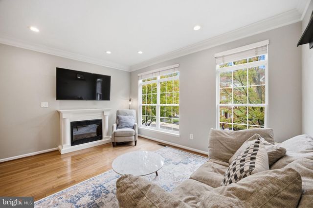 20437 CHETWOOD TER, Ashburn, VA 20147