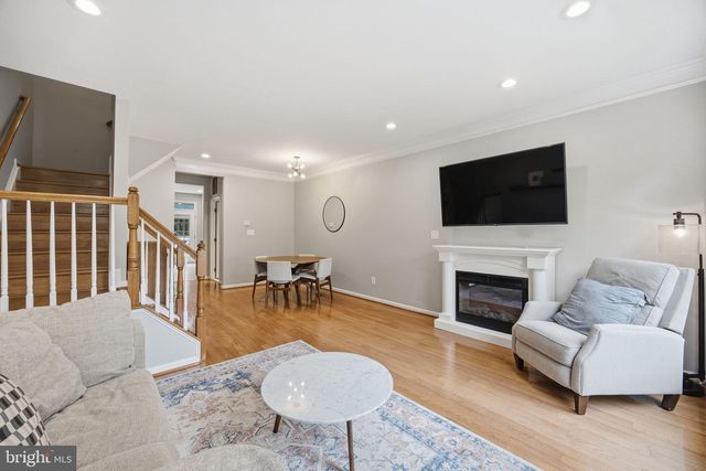 20437 CHETWOOD TER, Ashburn, VA 20147