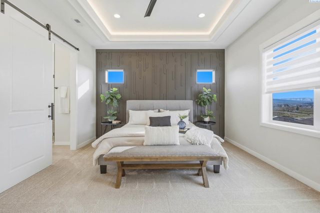 867 Thebes Street, West Richland, WA 99353