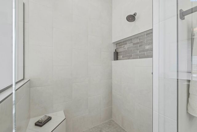 867 Thebes Street, West Richland, WA 99353