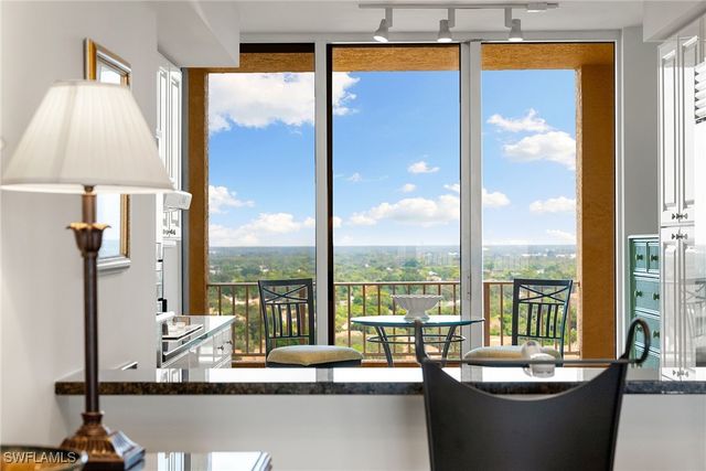 6597 Nicholas BLVD 1902, Naples, FL 34108