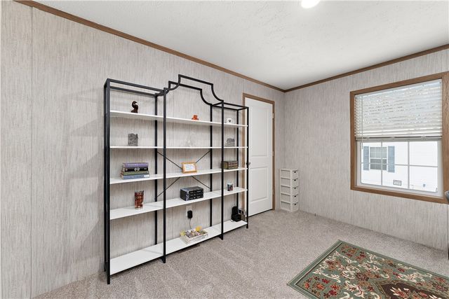 56 Crestview Drive, Tarentum, PA 15084