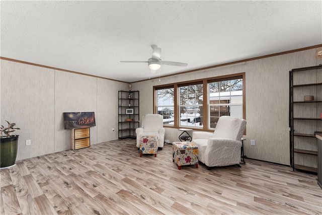 56 Crestview Drive, Tarentum, PA 15084