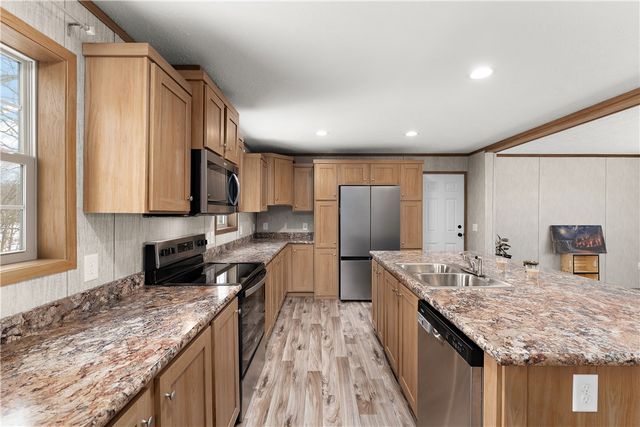 56 Crestview Drive, Tarentum, PA 15084