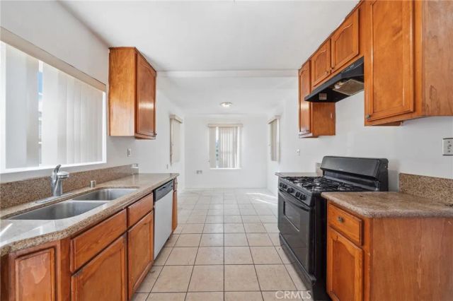 1449 W 83rd, Los Angeles, CA 90047