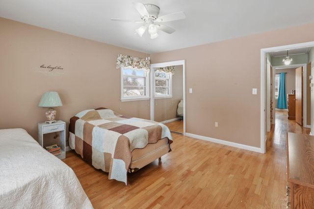 908 N Taffee Drive, Hastings, MI 49058