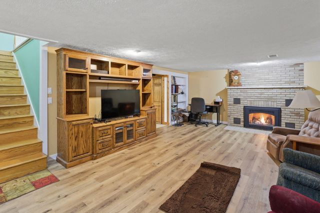 908 N Taffee Drive, Hastings, MI 49058