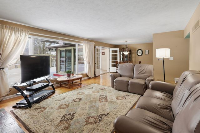 908 N Taffee Drive, Hastings, MI 49058