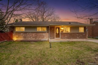 30267 Champine Street, St. Clair Shores, MI 48082