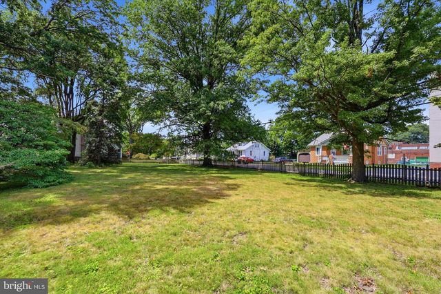 1872 W MARSHALL ST, West Norriton, PA 19403