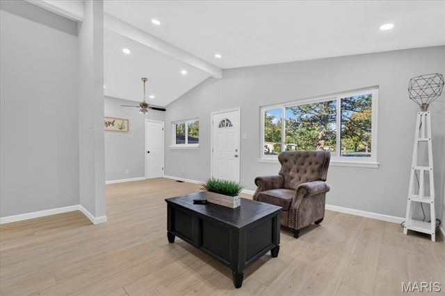 210 Versailles Drive, Florissant, MO 63031