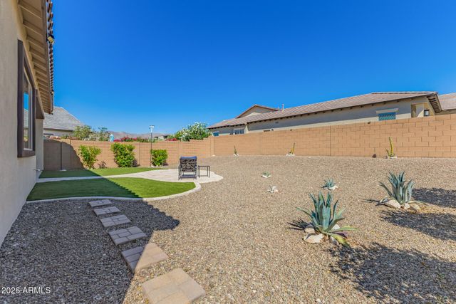 20520 W COLLEGE Drive, Buckeye, AZ 85396