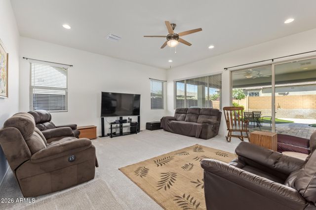 20520 W COLLEGE Drive, Buckeye, AZ 85396