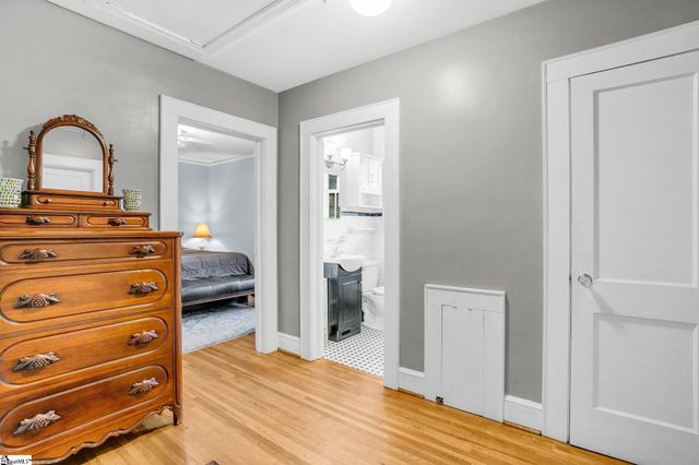 3106 Old Buncombe Road, Greenville, SC 29609