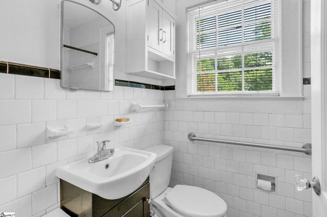 3106 Old Buncombe Road, Greenville, SC 29609