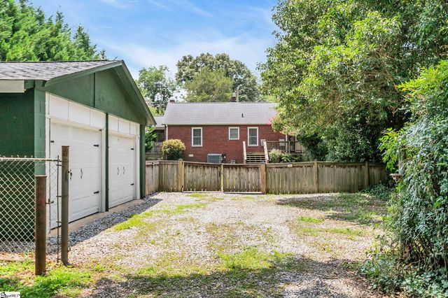 3106 Old Buncombe Road, Greenville, SC 29609