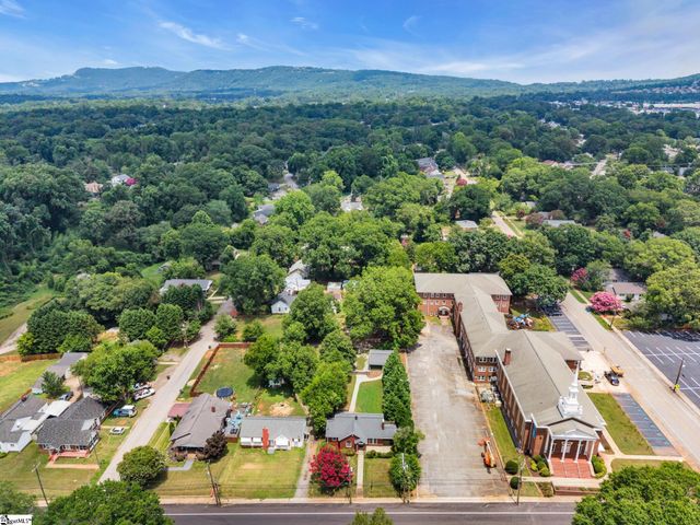 3106 Old Buncombe Road, Greenville, SC 29609