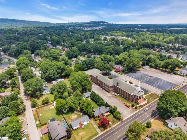 3106 Old Buncombe Road, Greenville, SC 29609
