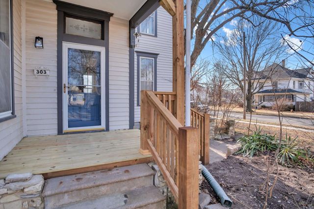 303 E 3rd St, Newton, KS 67114