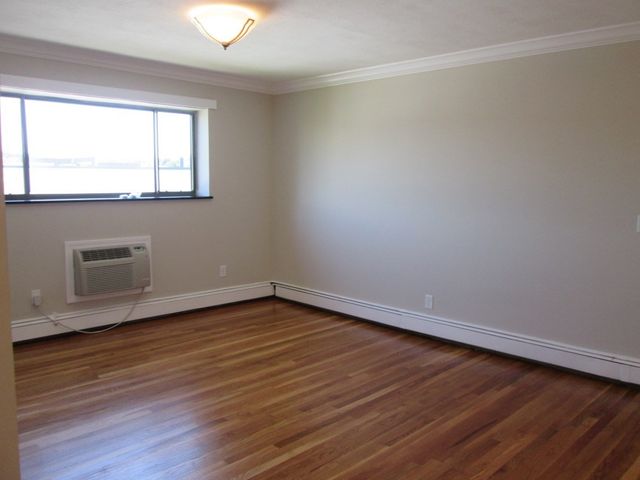 8R Riverside Street 3-3, Watertown, MA 02472