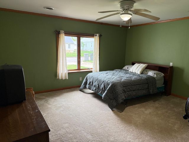 500 Sherwood Street, Three Oaks, MI 49128
