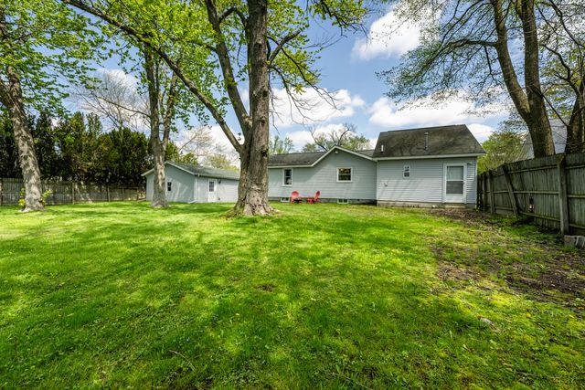 500 Sherwood Street, Three Oaks, MI 49128