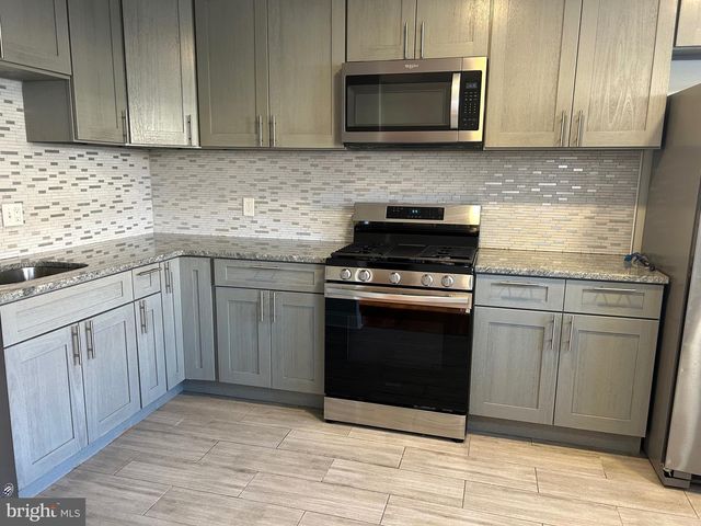 3243 LESTER RD, Philadelphia, PA 19154