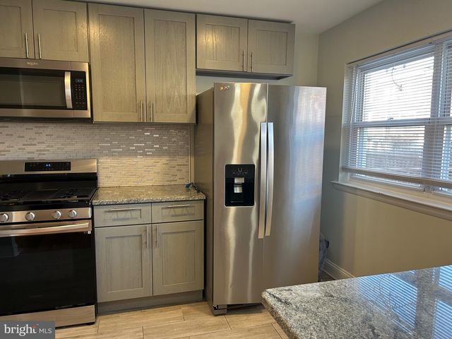 3243 LESTER RD, Philadelphia, PA 19154