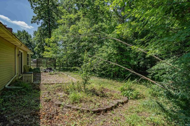 6711 Rockingham Drive, Fort Wayne, IN 46835