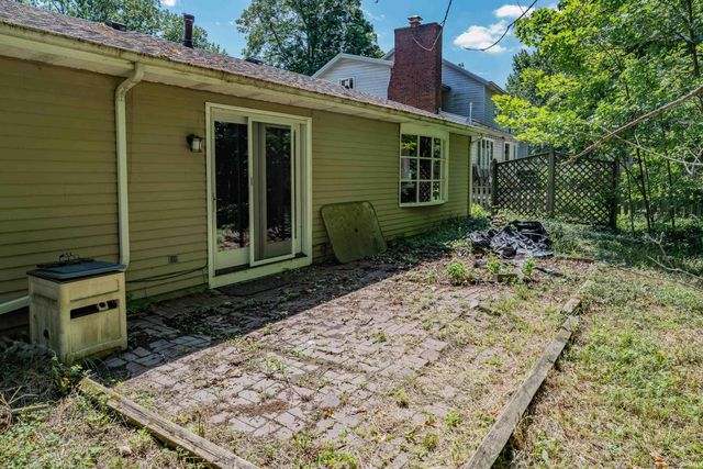 6711 Rockingham Drive, Fort Wayne, IN 46835