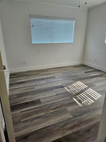 10050 Broad Channel Dr, Cutler Bay, FL 33157