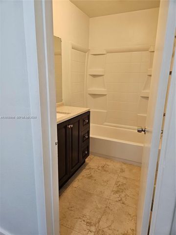 10050 Broad Channel Dr, Cutler Bay, FL 33157