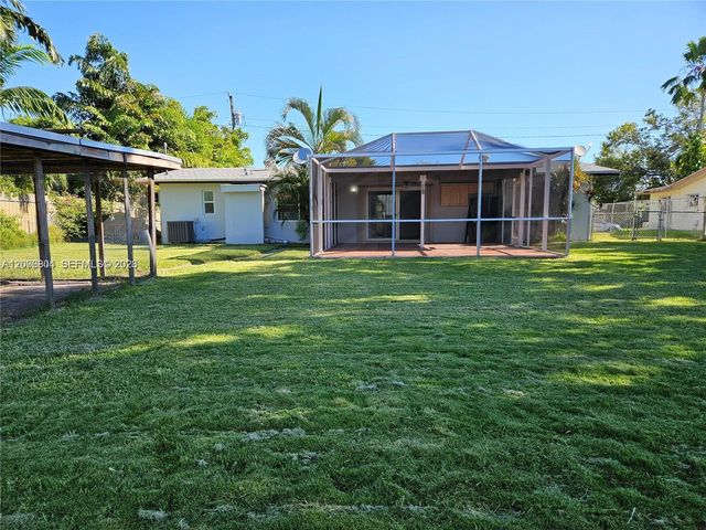 10050 Broad Channel Dr, Cutler Bay, FL 33157