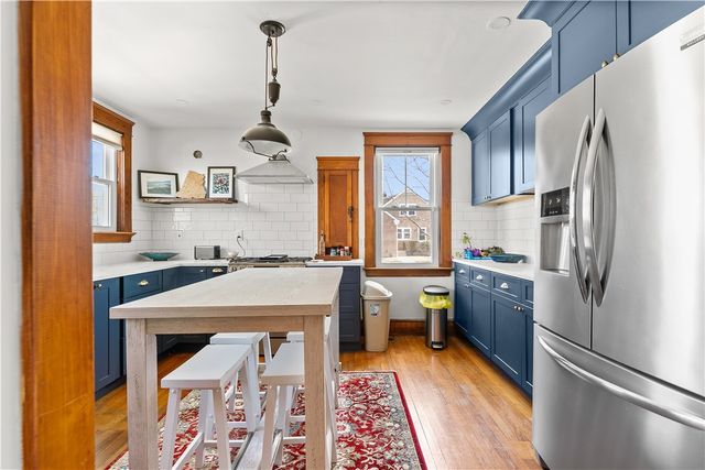 123 Beacon Street, Middletown, RI 02842